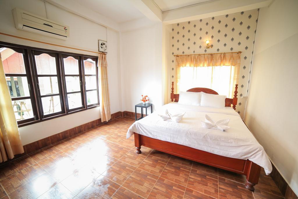 Maylay Guesthouse Vang Vieng Exterior foto