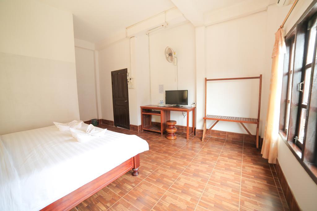 Maylay Guesthouse Vang Vieng Exterior foto