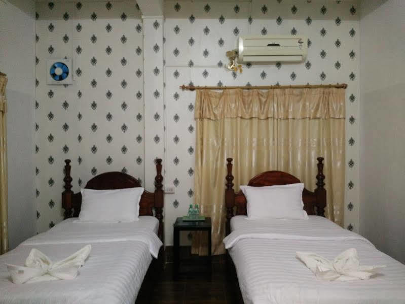Maylay Guesthouse Vang Vieng Exterior foto